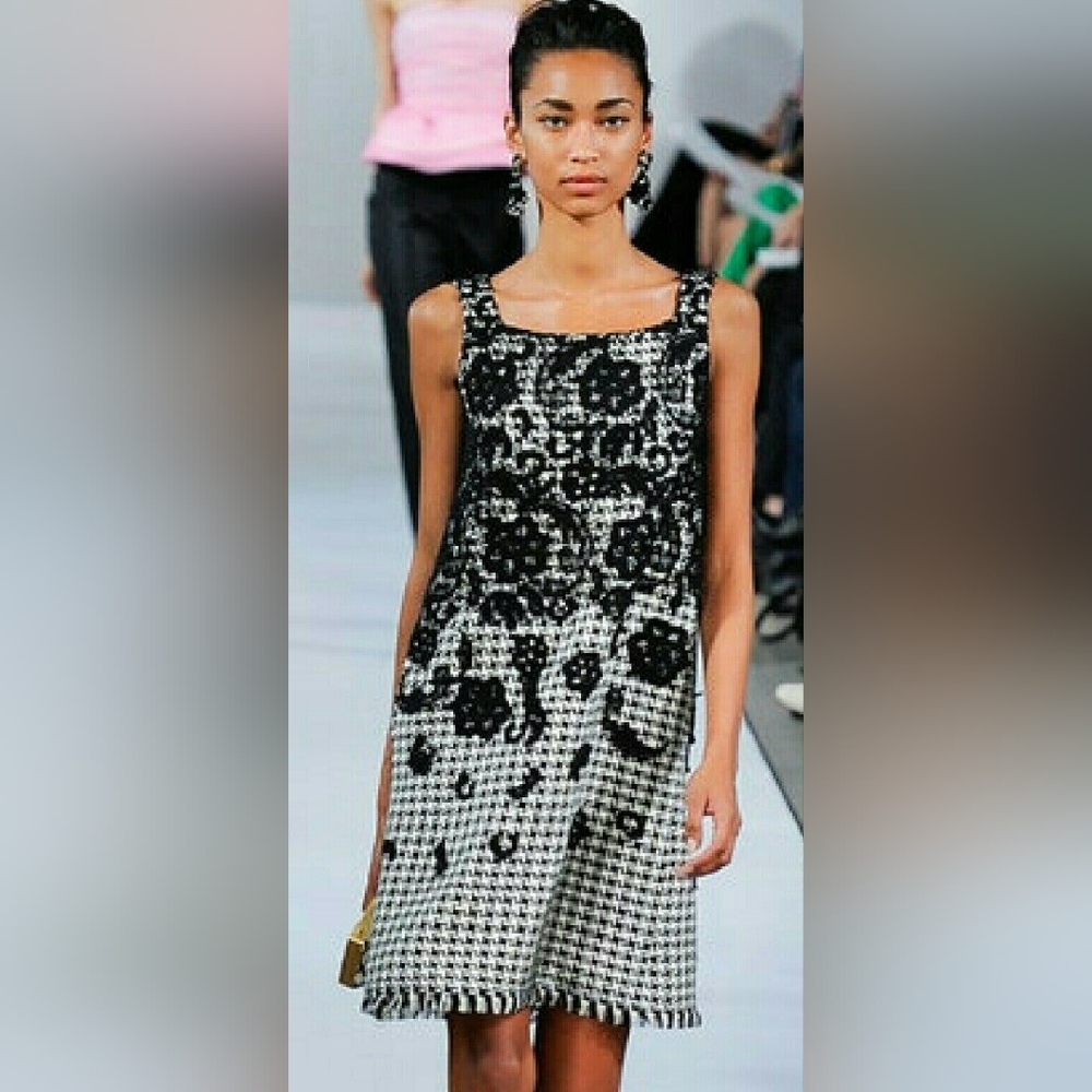 $3,900 OSCAR DE LA RENTA GINGHAM TWEED FLORAL EMBROID RUNWAY DRESS US S